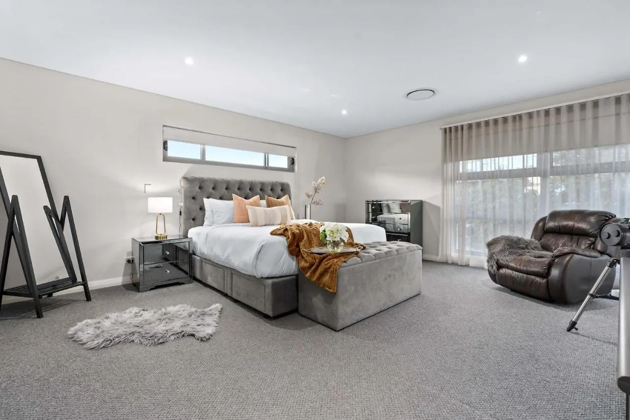 Family Vacation Escapade Shops Beach And Sun Await Perth Austrália