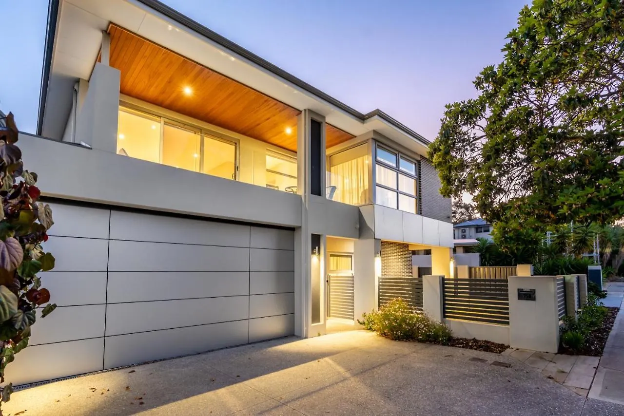 Family Vacation Escapade Shops Beach And Sun Await Perth Casa de Férias